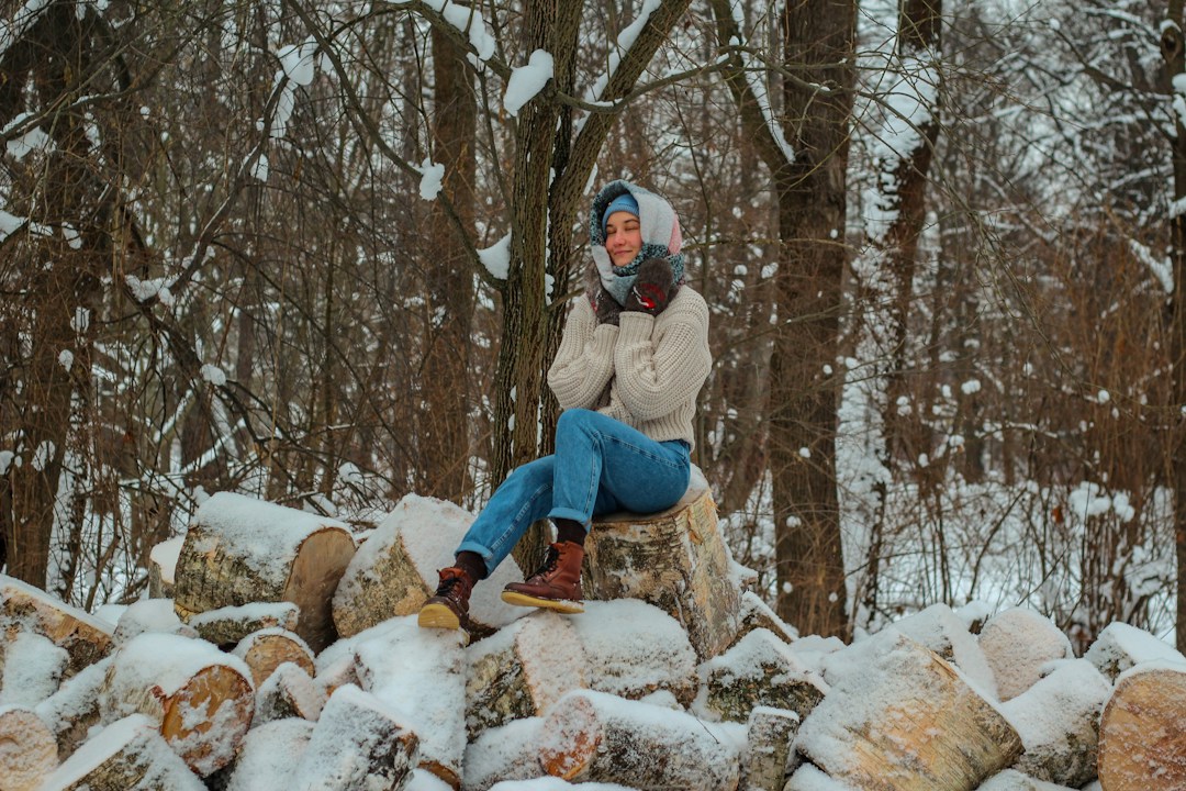 How to Style Dresses in Winter 2 img